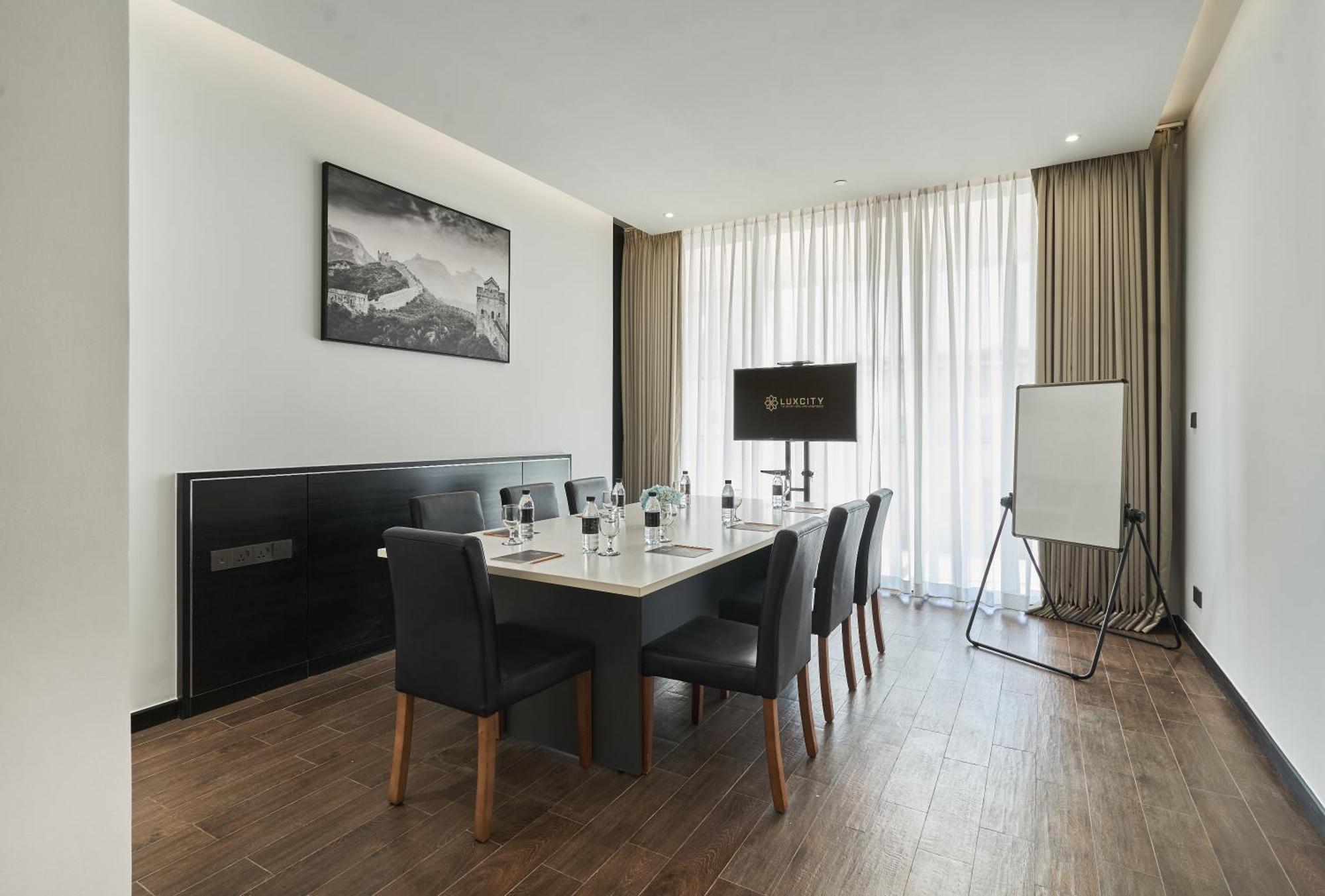 פנום פן Luxcity Hotel & Apartment מראה חיצוני תמונה