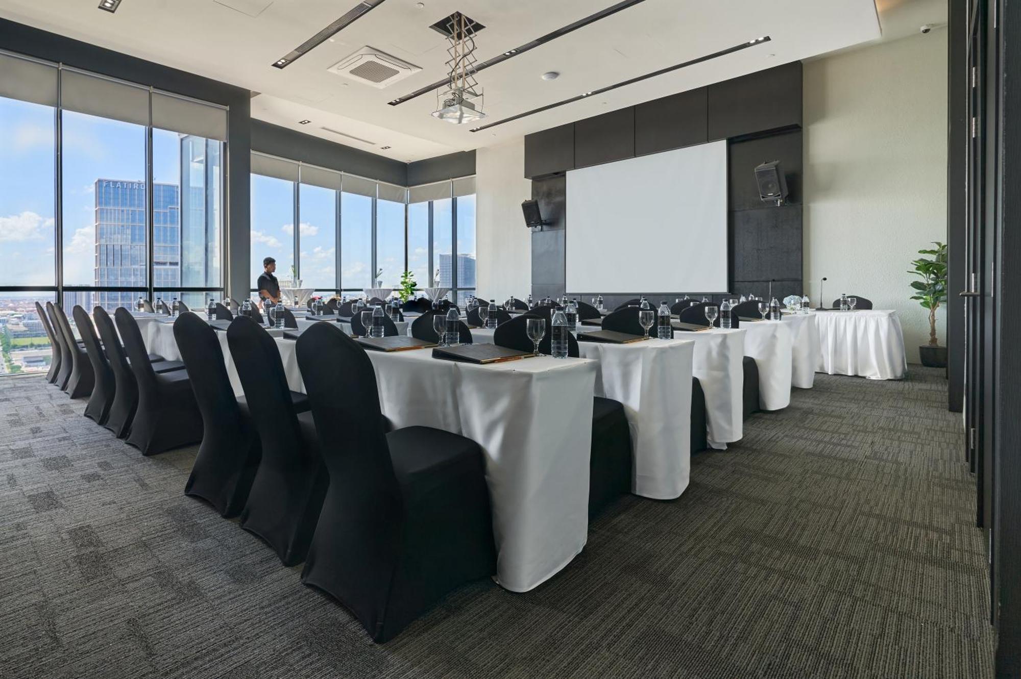 פנום פן Luxcity Hotel & Apartment מראה חיצוני תמונה